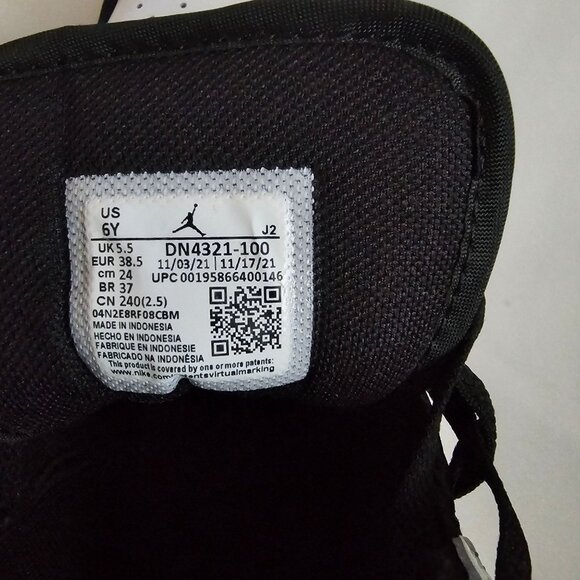 Air Jordan 1 Mid SE Diamond Grade School White/Black Sneakers Kids Size 6Y - Picture 10 of 16